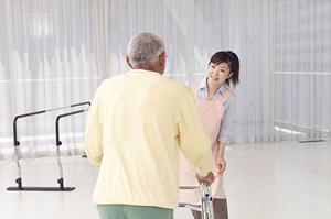 名東区でインプラントをする際の注意点